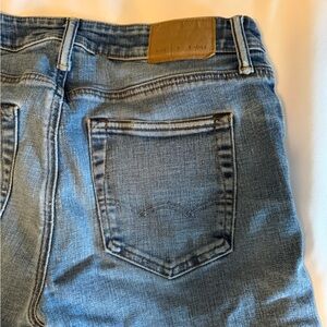 American Eagle Light Blue Denim Jeans